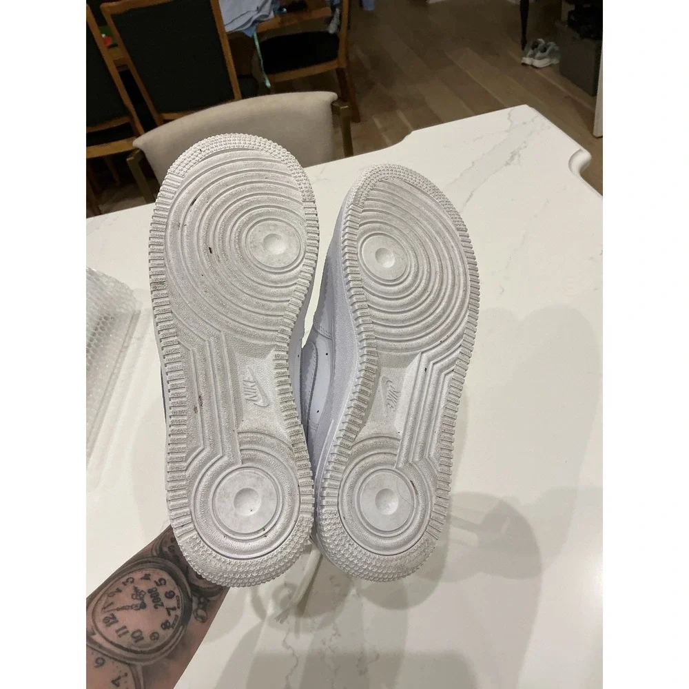 Nike Air Force 1 Low Triple White Leather Sneakers Boys Kids Size 7Y FV5951-111